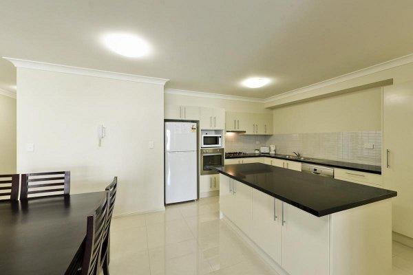Astina Serviced Apartments - Central Penrith Quarto foto